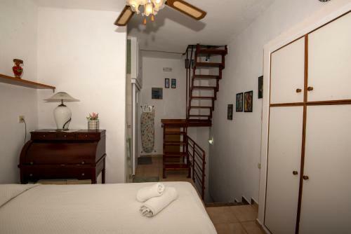Mimosa Cozy Maisonette