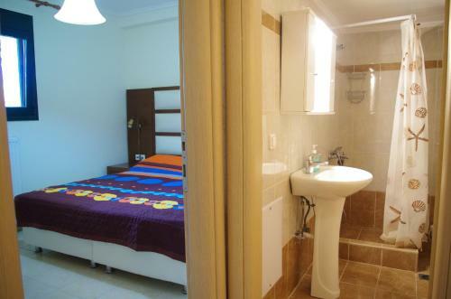 Elena Apartments