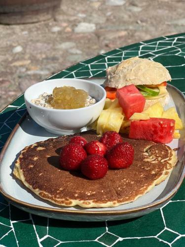 Hostal Backadal G�rd Bnb