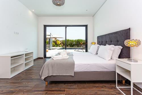Blue Hill Boutique Villa
