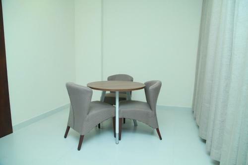 Posada Vavas Inn & Suites