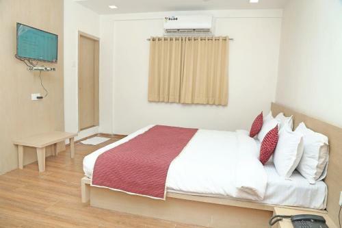 Hotel Tulsi Rooms N Banquite