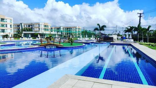Apartamento Muro Alto Condom�nio Clube