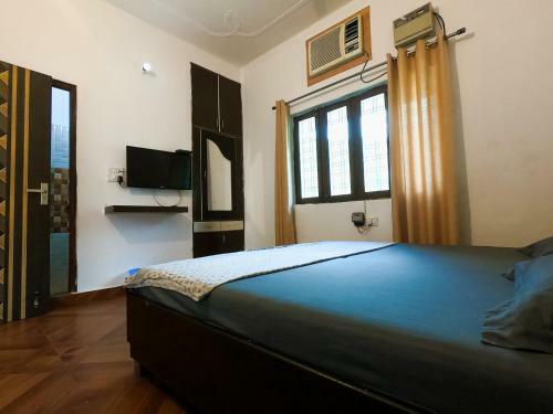 Hotel Ananta Residency
