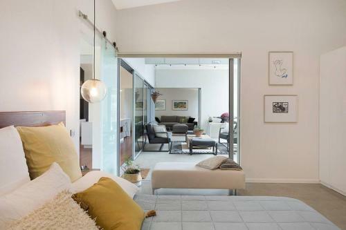 1 The Point - Award Winning Home