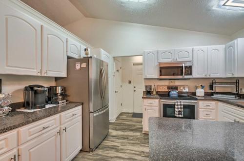 Serene Old Town Getaway Near Suwannee River!