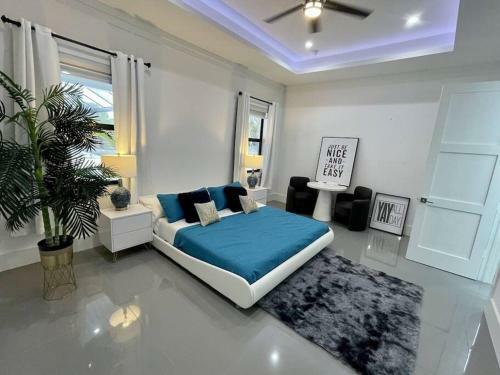 Luxury Villa The Naples Serenity