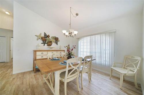 Bella Vista - Private Villa With Heated Pool - Sleeps 6