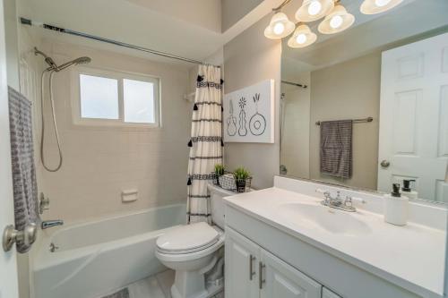 Florida Oasis - Private Dog Friendly Villa With Solar Pool - Sleeps 6