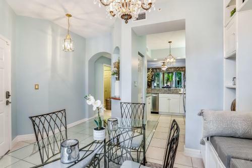 Bayfront Beauty - Downtown Naples Condo