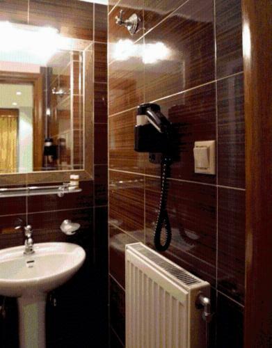 Hotel Avra
