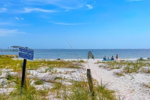 Beach House On The Bay