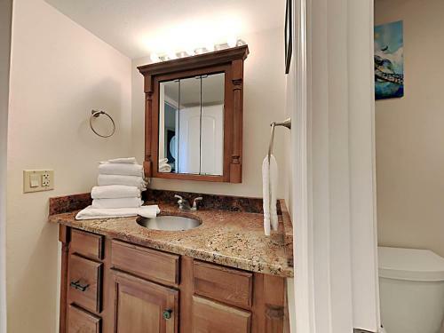 Apartamento Regency Towers #308 West