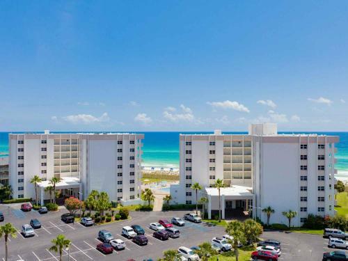 Apartamento Regency Towers #205 West