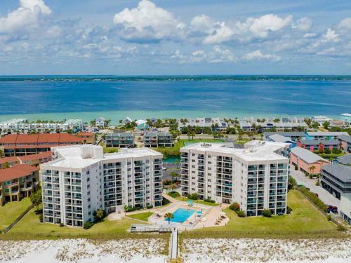 Apartamento Regency Towers #605 West
