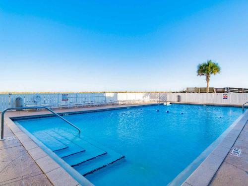 Apartamento Regency Towers #605 West