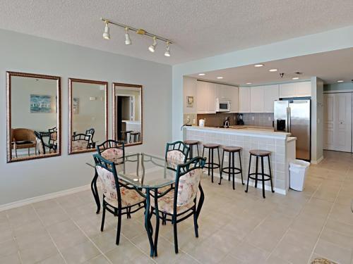 Apartamento Emerald Isle #304