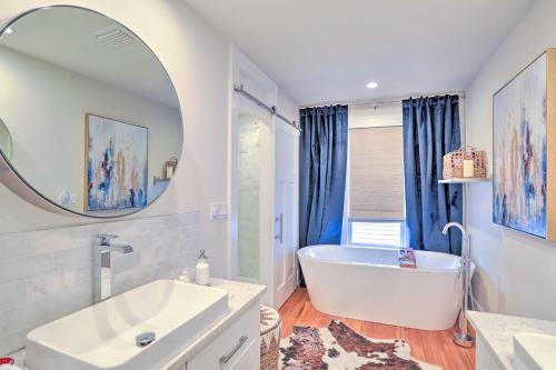 Lovely St Pete Getaway With Fireplace And Patio!