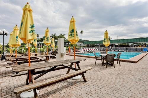 Hotel Marina Gardens