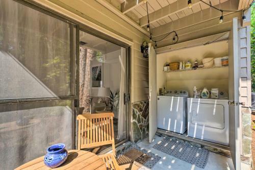 Townhome With Lush Forest View, Steps To Beach!
