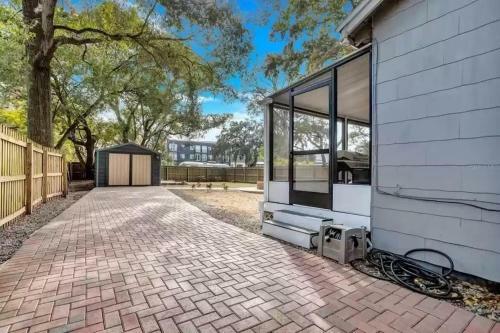 Sought After Seminole Secret Bungalow And Tesla Available