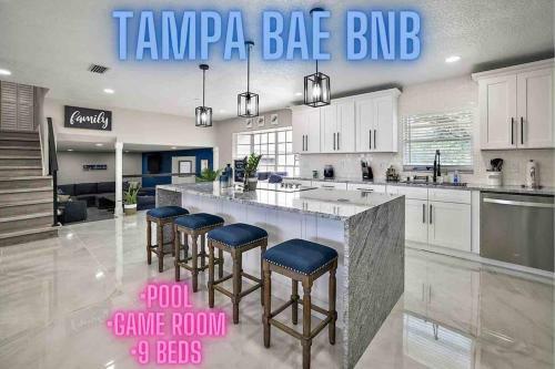New Luxe 9 Beds~5br~pool~game Room~selfie Wall~playset