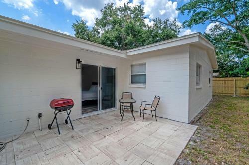 Renovated North Tampa Home By Usf