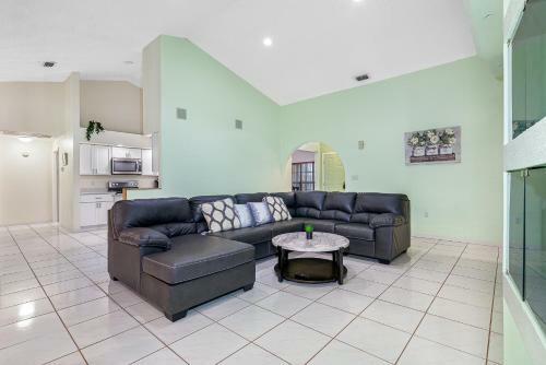 Spacious Space To Make Memories @ Beach City
