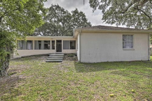 Idyllic Tampa Abode About 2 Mi To Busch Gardens!