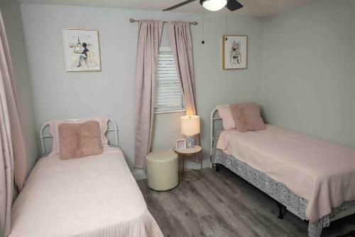 Four Bedroom Home Close To The Stadium