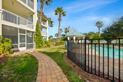 Ocean Reef 102