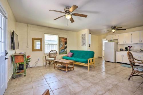 Inviting Home In Surfside Oceanfront Cottages
