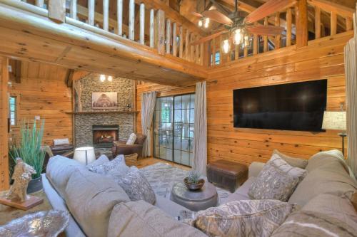 Bearfoot Bend Cabin In Blue Ridge