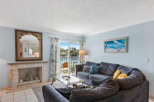 #331c Madeira Beach Yacht Club