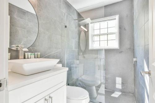 Affordable Apartment Near Midtown