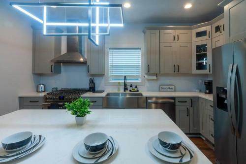 New!! Five75lux Atl Located In Downtown Atlanta