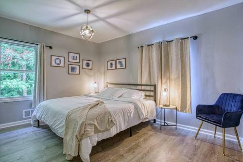 Splendid . Open Concept . Near Downtown Atl