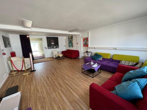 Commune88 East