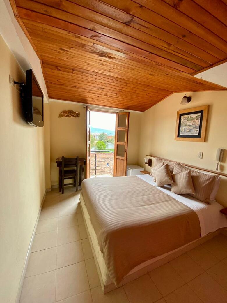 Hotel Calle Principal