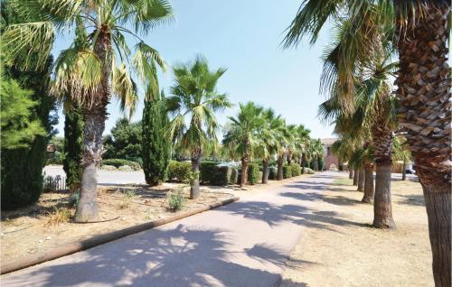 Two-bedroom Holiday Home In Calvisson