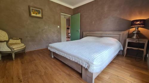 Le Ranch: Grande Villa Acc�s Priv� � La Rivi�re