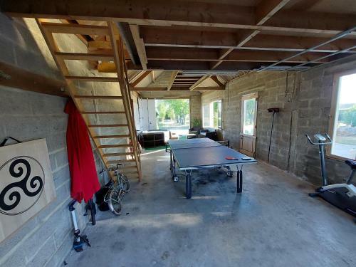 Villa Excallibur, Aux Portes de Broc�liande
