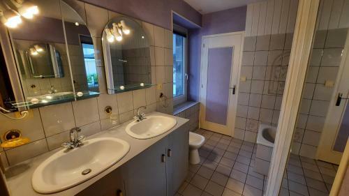 Villa Excallibur, Aux Portes de Broc�liande