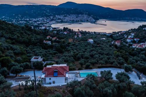 Ninemia Villa In Skopelos