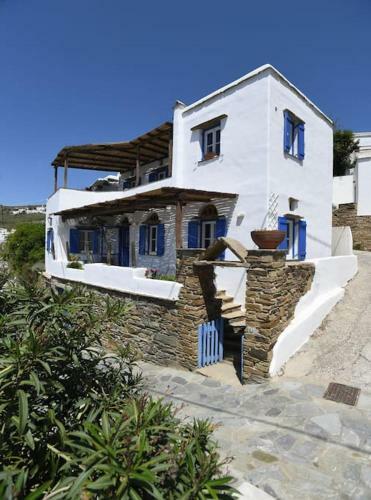 Villa Evilion Traditional House