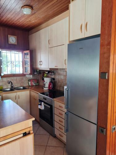 Varkiza Chalet