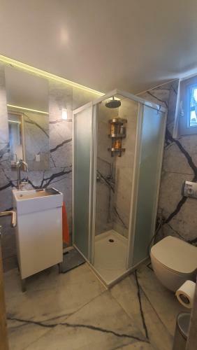Tinos Retreat, Architect's Guest House