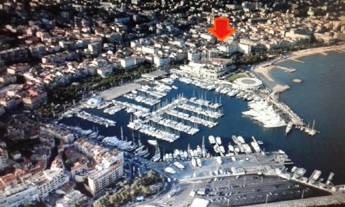 Apartamentos 2 Pi�ces 57 Rue D'antibes 2 �toiles