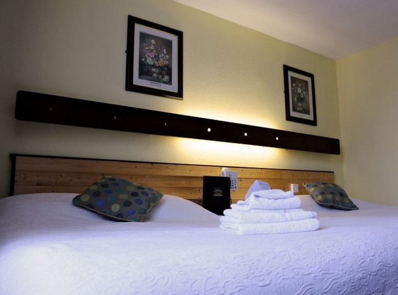 Ashley Hotel