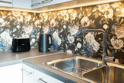 The H Experience Blackbird Spacious 2bd Apartment Close To The Beach